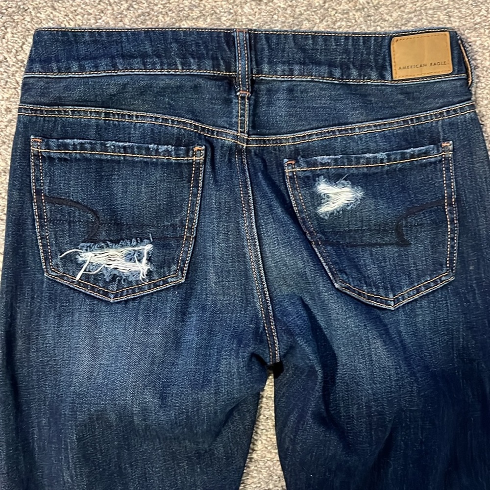 Women’s American Eagle Tomgirl Jeans. Size 4. - Picture 3 of 11
